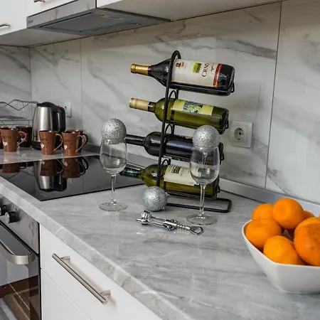 Lazar Apartment *